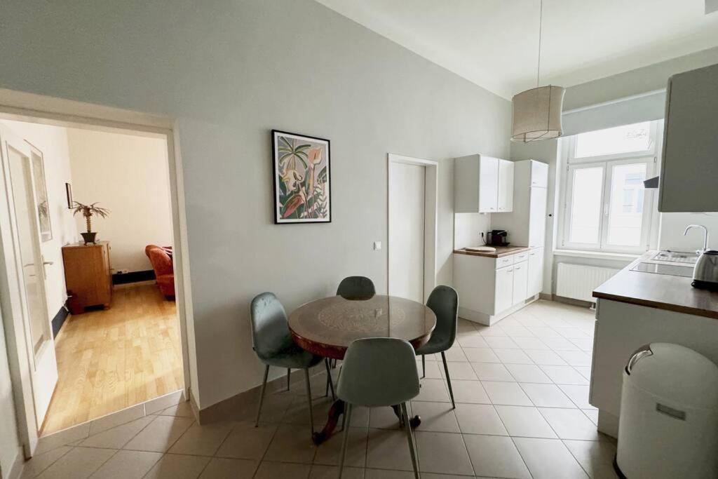 Neue, Gross & Gemuetliche Mit Toller Anbindung * Vienna